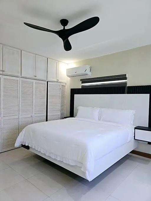 Summerblu Rest , Recharge And Reset Ocho Rios Casa vacanze